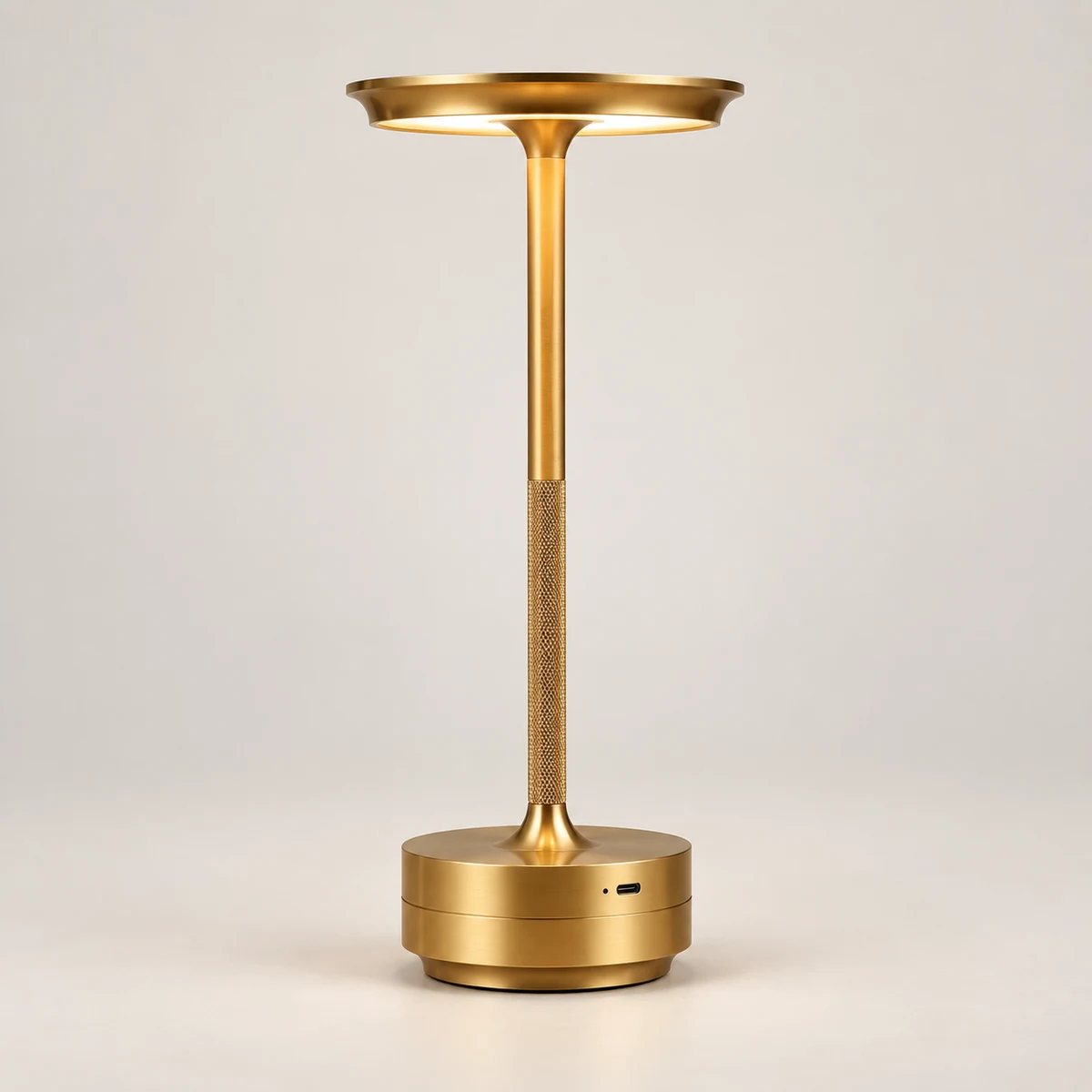 emmson-elegance-cordless-table-lamp-main.webp